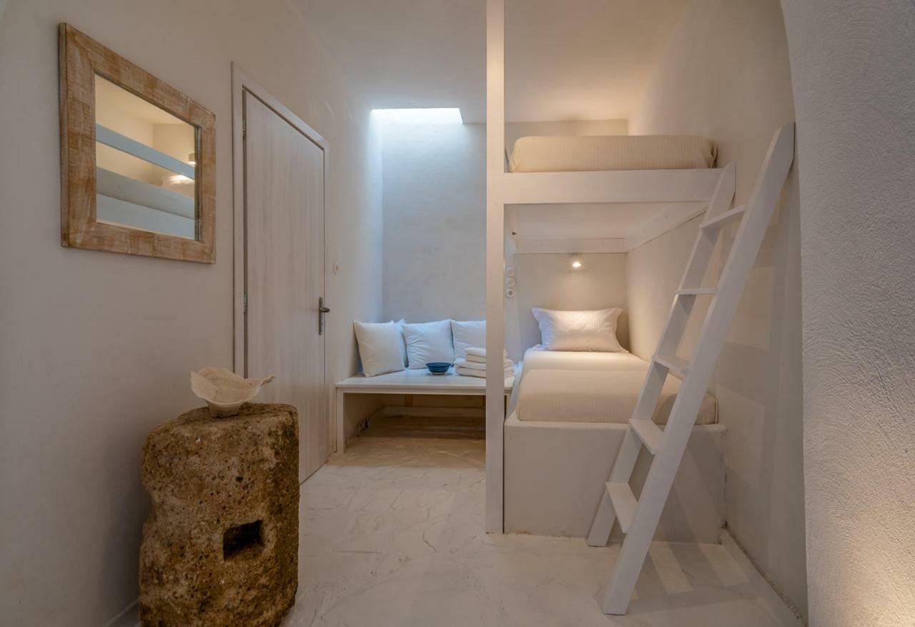 Вілла Neosikos Amazing Beach House In Milos Island Klima  Екстер'єр фото